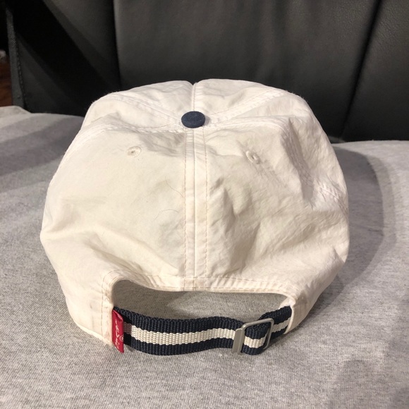 Levi’s Hat - Picture 2 of 2
